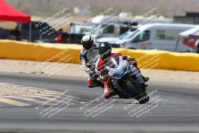 media/Apr-10-2022-SoCal Trackdays (Sun) [[f104b12566]]/Turn 2 (1135am)/